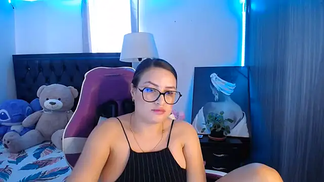 esmeraldaa230 webcam