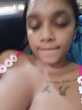 Indianqueen03 webcam