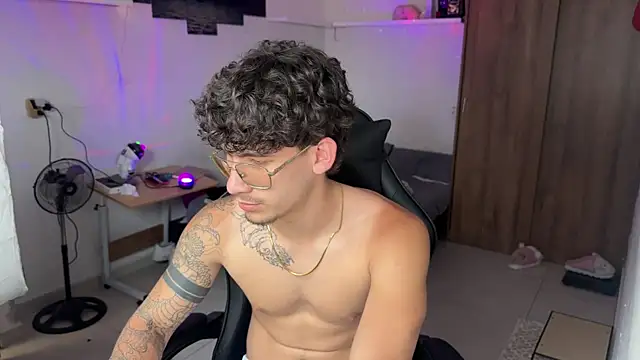 Kisan_Smith webcam