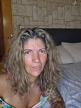 Dreamlove1 webcam