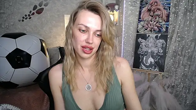 NickyAdamidi webcam