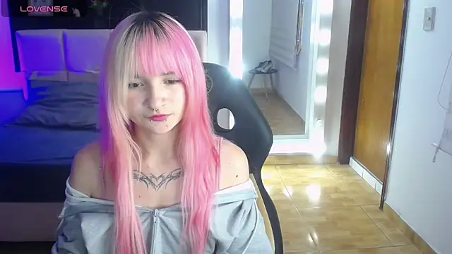_Charlotte_Collins_ webcam