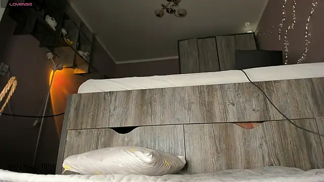 emy_lovee webcam