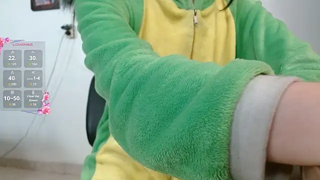 naomi_unu webcam