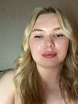 cutiejuliee webcam