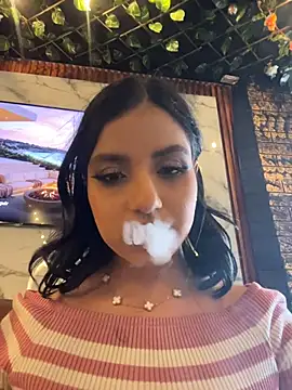 SusanneGrace webcam