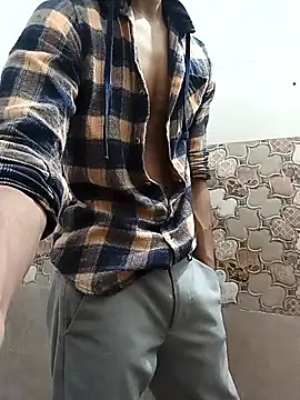 itsmemadhu2019 webcam