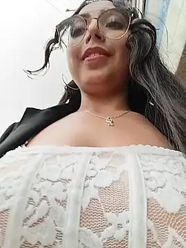JENNIFER__03 webcam