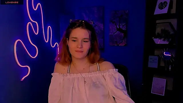 angie_foxy1 webcam