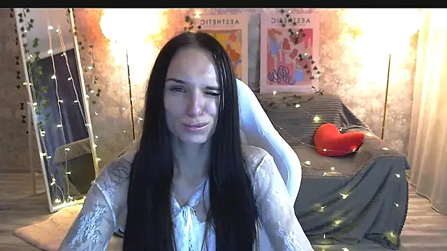 NicoleMerz webcam