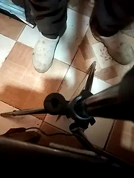 sexy_guy254 (Ask my age) - cumshot