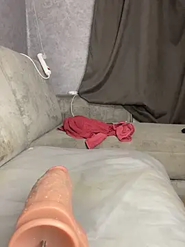 Lola_Hale webcam