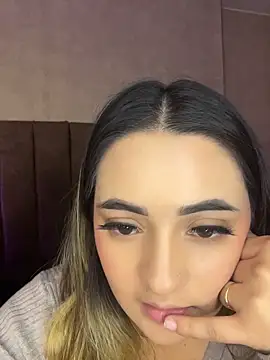 Antonella_Julieta webcam