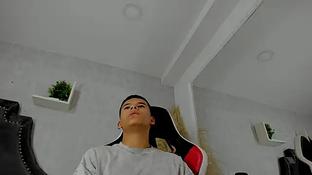 DylanRoyce_ webcam