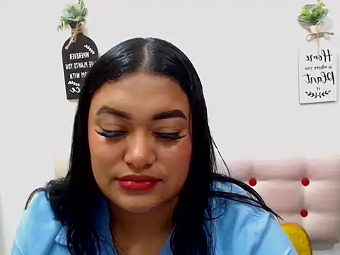 SWEETALIICEHOT webcam