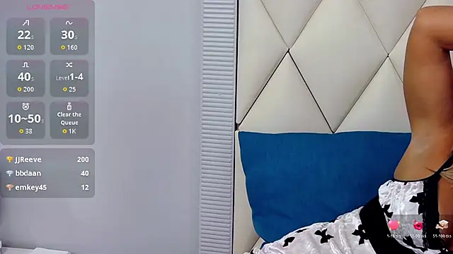 ginabear - GinaBear's free webcam - UK Sex Cams