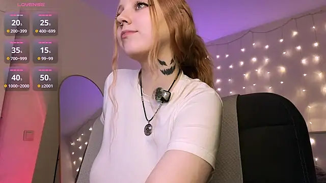 RebeccaAster webcam