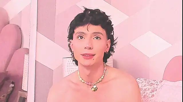 KylieMonnett webcam