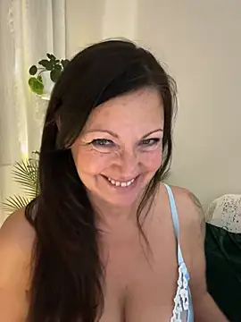 HotLdyllic