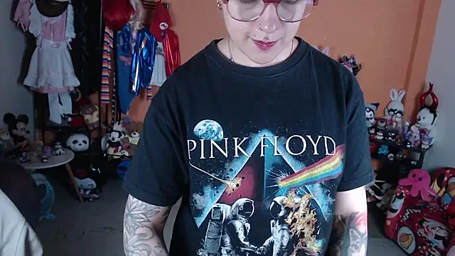 MissMiia2 webcam