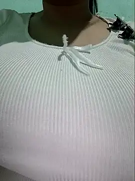 Shine_Mai webcam