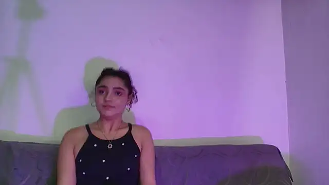 Nikki__uwu webcam