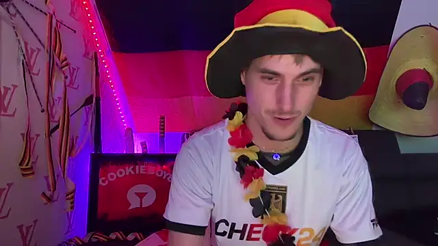 Cookieboy88 live sex cam