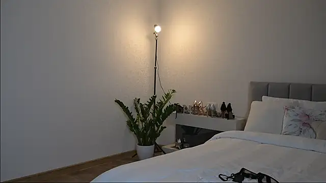 ella_twinkl - Ella_twinkl's free webcam - UK Sex Cams
