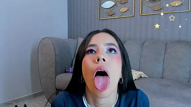 laraa_jeean webcam