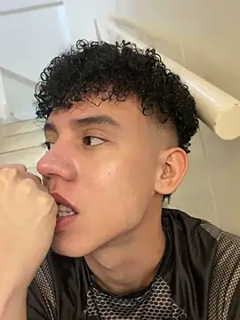 yoursexyjose webcam