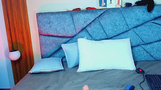 Kitty_Paradise_ webcam