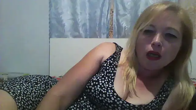 Lola_115 webcam
