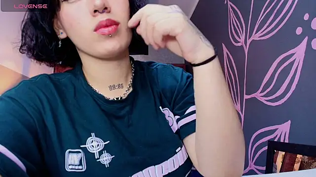 Kiara_Fox__