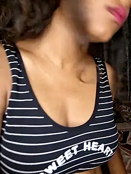 Akni_ live cam on StripChat