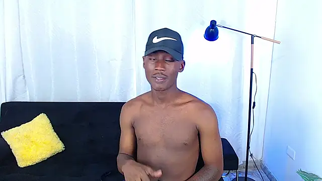 alexaandro18 webcam