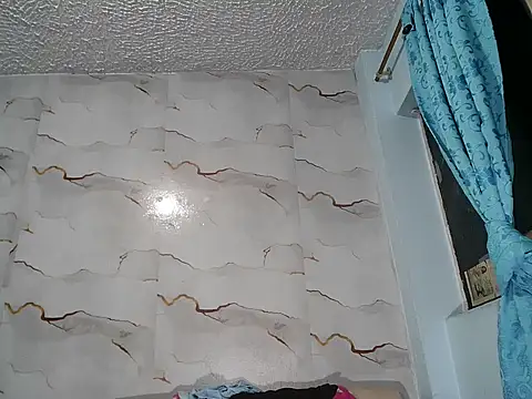Rainbow_candy24 webcam