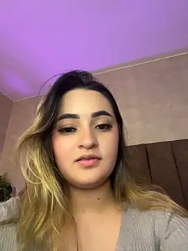 Antonella_Julieta webcam