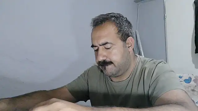 -dark-look- live cam on StripChat