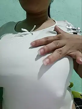 Shine_Mai webcam