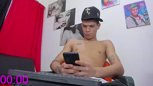 big_hot_boy_ webcam