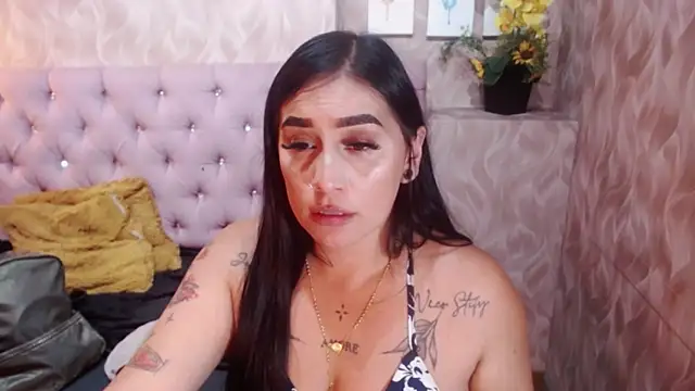 Milf_NaomiBraunx webcam