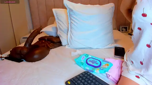 kittyy_milk_001 webcam