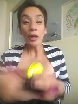 JessicaDovee live cam on StripChat