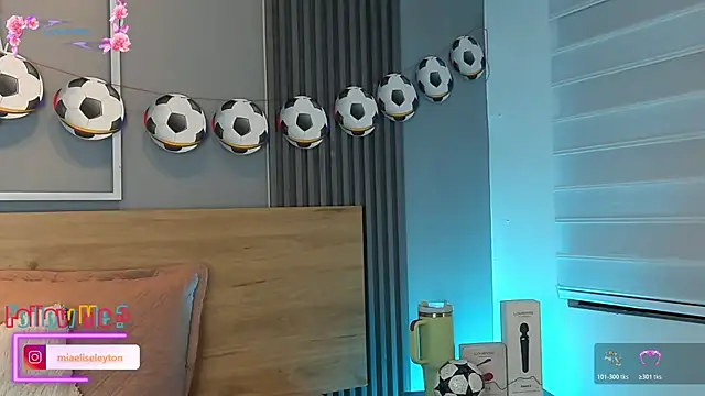 Elise-Leyton webcam