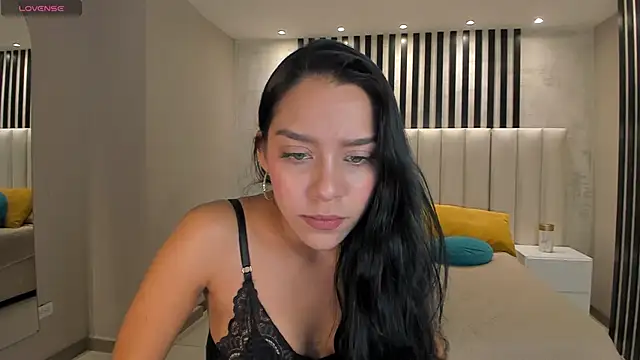 AmaliaCrus webcam