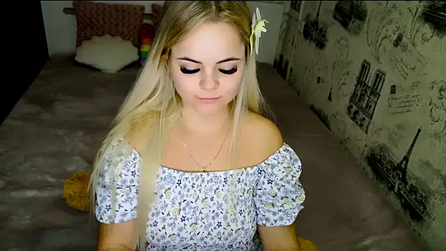 lovely-eyes webcam