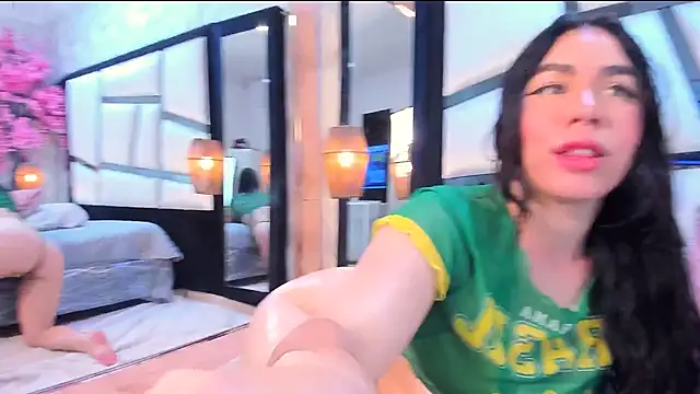 TessaCooper1 webcam