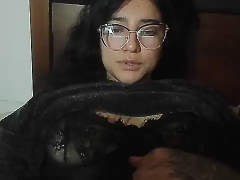 creepyh0e_ webcam