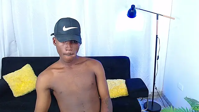 alexaandro18 webcam