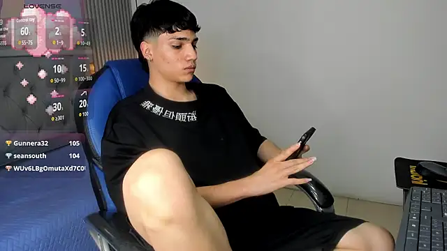 SamBlack_ live cam on StripChat